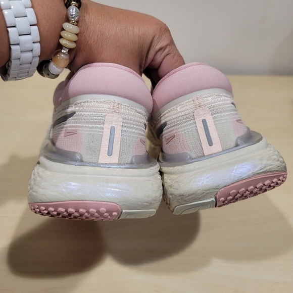 Nike ZoomX Invincible Run Flyknit Running Sneakers - Sz 10.5 US WMNS - Picture 6 of 10